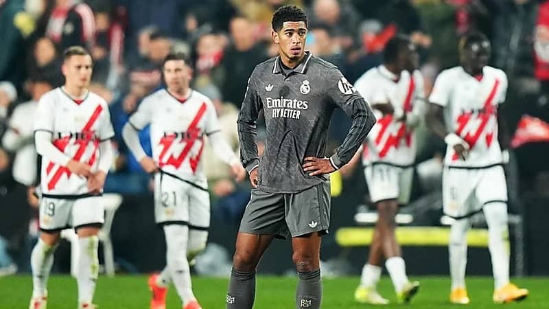 ريال مدريد يشن هجوماً على حكم مباراة رايو فايكانو