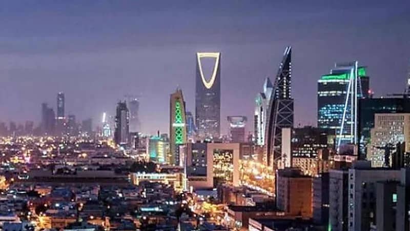 مهتم بالعقار: شراء العقار في أطراف الرياض استثمار مستقبلي .. فيديو