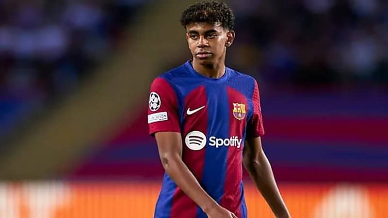 يامال يحسم مستقبله مع برشلونة ويعد الجماهير بهدية خاصة