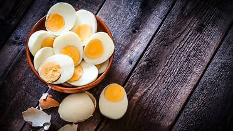 ألوان البيض: حقائق غذائية وراء المظهر