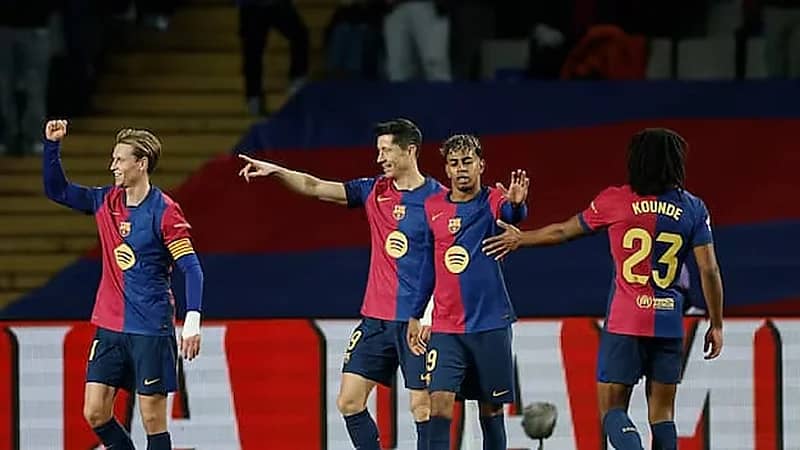 برشلونة يكتسح فالنسيا بسباعية ويقترب من الصدارة