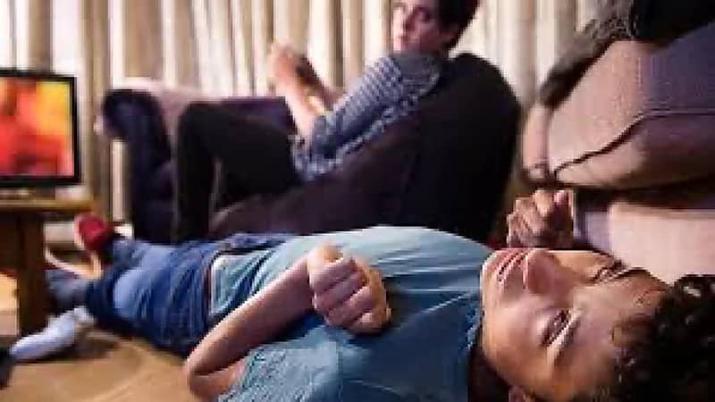 مختص يوضح ما يحدث لمريض الصرع عند تعرضه لنوبة صرعية ..فيديو