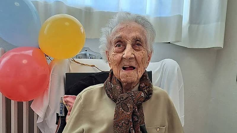 أكبر معمرة في العالم حظيت بجينات طفل رضيع