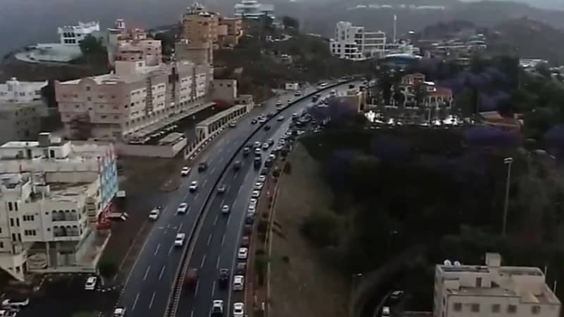 العقيل: استمرار هطول الأمطار حتى يوم الاثنين القادم ..فيديو