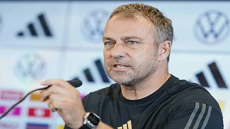 فليك ينتقد رابطة الليجا: "قرارات تضر الكرة الإسبانية وتفتقر للرؤية"