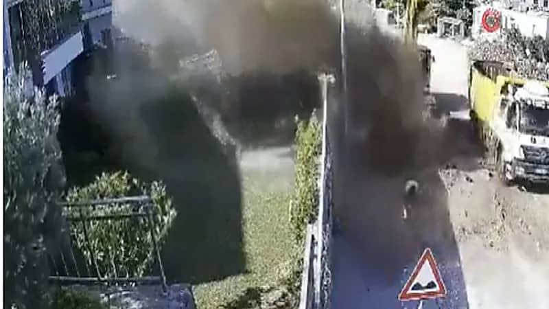 طريقة غش جديدة لإخفاء عطل الإيرباق بالسيارة .. فيديو