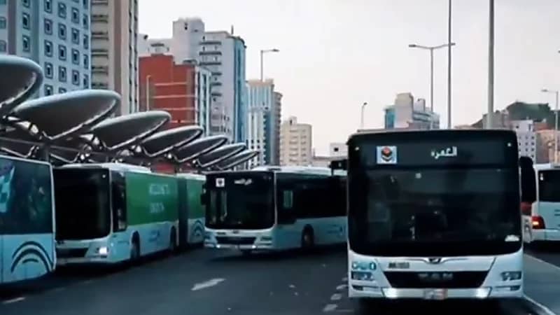 حافلات مكة تنطلق بخطة شاملة لتخفيف الازدحام والتلوث .. فيديو