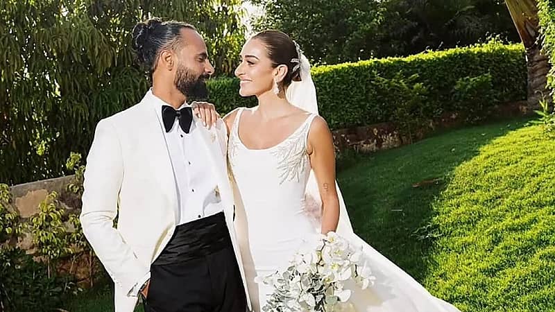 اللقطات الأولى من عقد قران أمينة خليل .. صور