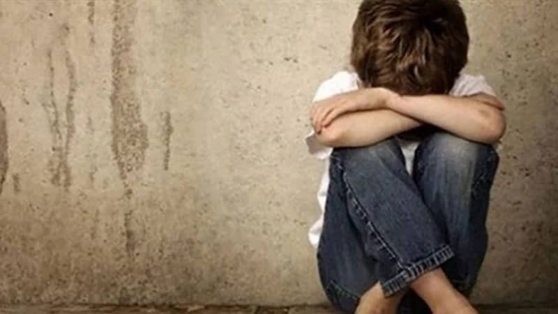 اغتصاب جماعي لطفل على يد زملائه خلال رحلة مدرسية