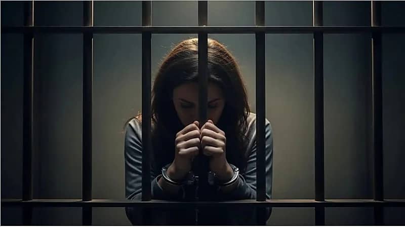 زوجة تقتل زوجها وتُخفي جثته داخل خزان المرحاض