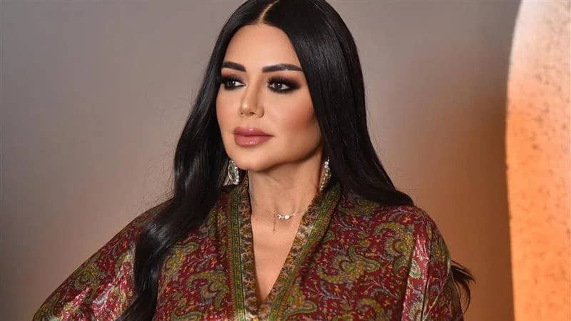 رانيا يوسف: انت عرفتني وانا لابسة الشورت يبقى ماتقولش البسي طويل.. فيديو