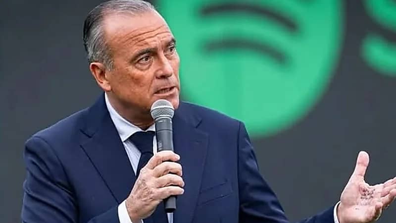 نائب رئيس برشلونة على رادار الأهلي