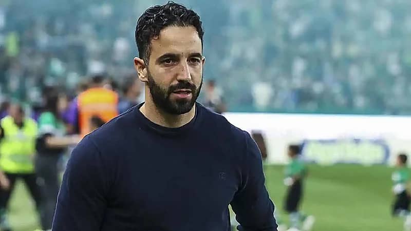 أموريم: مشاعري مختلطة بعد الهزيمة أمام غريمسبي