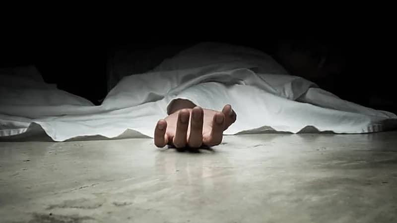 رجل يعترف بقتل والديه ودفنهما في الحديقة