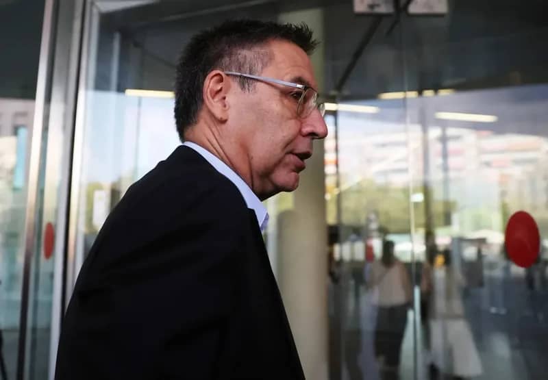 بارتوميو أمام القضاء بتهم الإدارة غير النزيهة في برشلونة