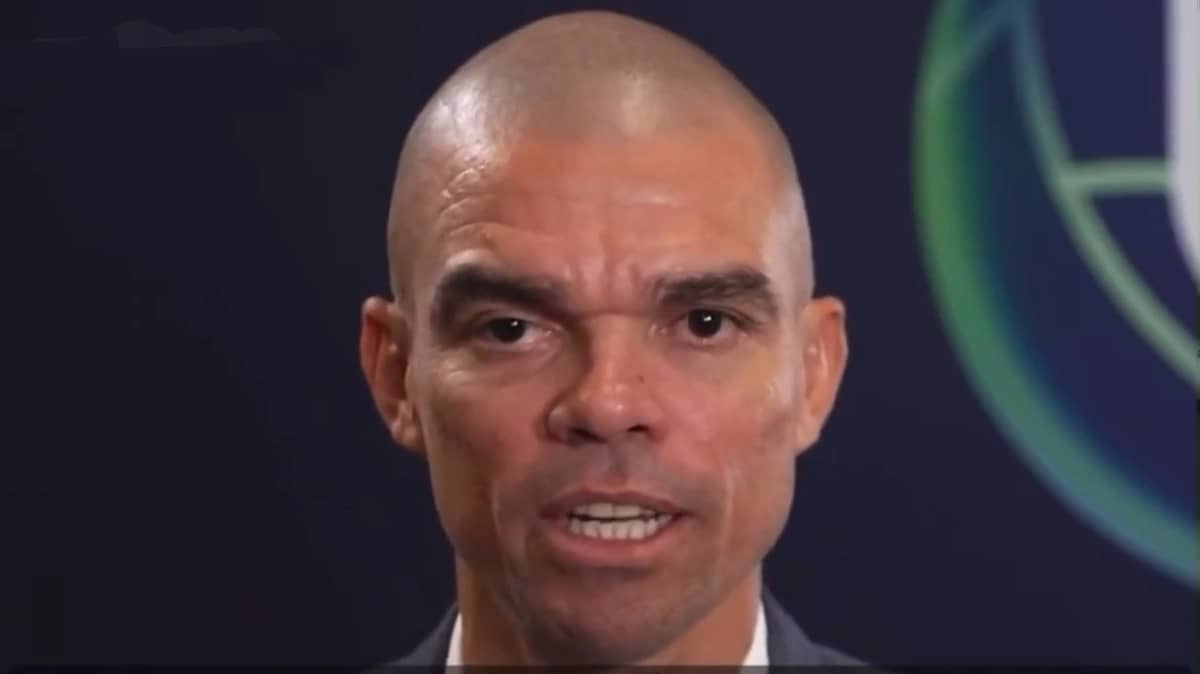 بيبي: من الصعب تخيل كرة القدم دون رونالدو.. فيديو