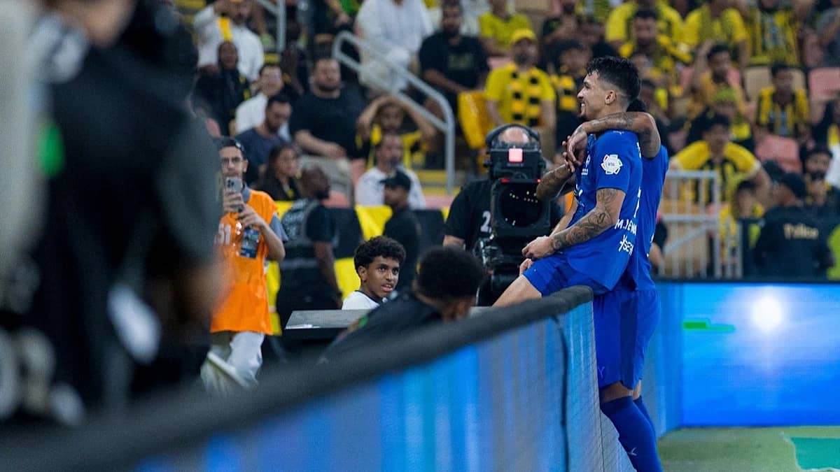 حساب الهلال بعد الفوز: الأزرق.. موجٌ هادر أمام الاتحاد