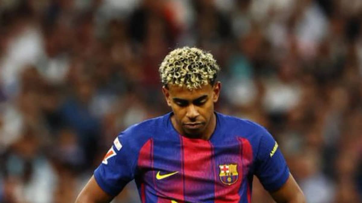 تعليق والد لامين يامال على أزمة الكلاسيكو