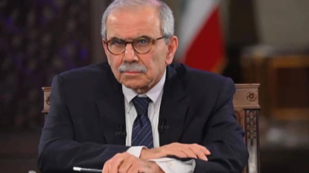 سلام يستقبل الموفد السعودي ويؤكد التزام لبنان بأمن العرب