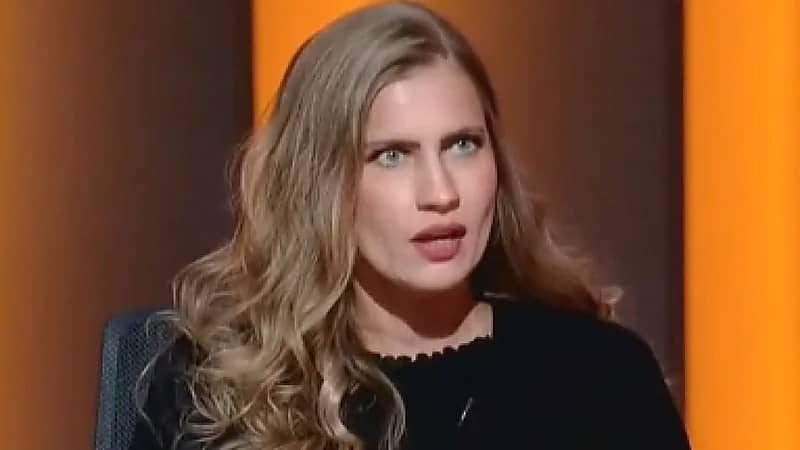 فتاة أمريكية تكشف سر تعلقها بالمملكة وثقافتها وأهلها ..فيديو