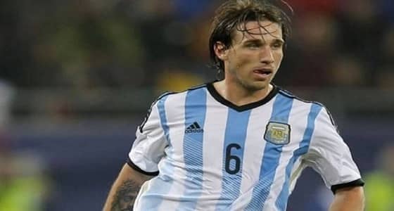 بعد إصابته مع ميلان.. الأرجنتين مهددة بفقدان لوكاس بيليا