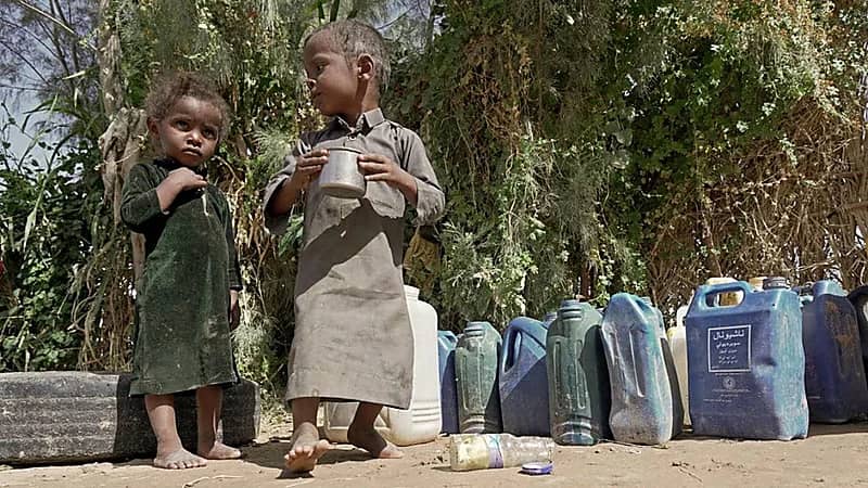 البرد القارس ينهي حياة 3 أطفال في مأرب