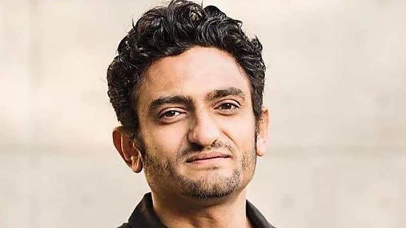 ‎السجن 6 أشهر بحق وائل غنيم لسب وقذف تركي آل الشيخ