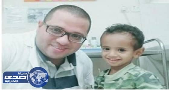 فريق طبي ينجح في إعادة ترميم بطن طفل بعد سقوط تلفزيون عليه