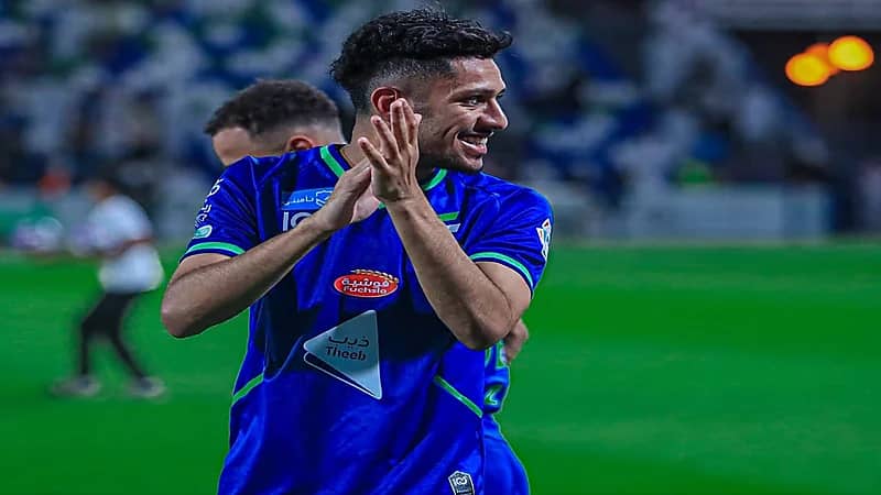 حقيقة تعاقد الشباب مع عمار الدحيم