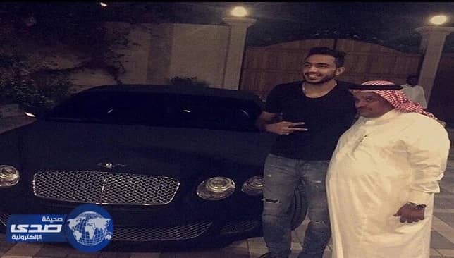بالصور.. كهربا يتسلم سيارة  بينتلي مكافآة الكأس