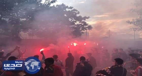بالفيديو والصور.. اشتباكات بين جماهير أتليتكو وريال مدريد قبل إياب نصف نهائي أوروبا