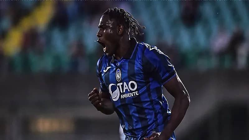 النصر يستهدف التعاقد مع سيسيه