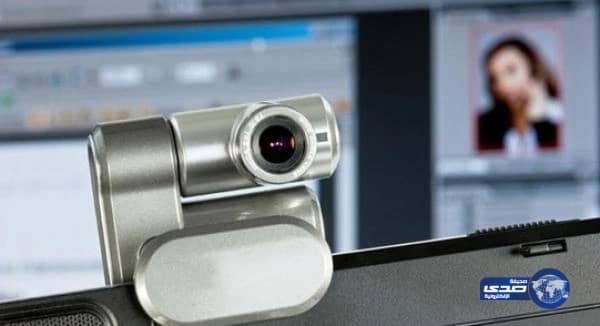 تلميذ يبتز فتاة مقابل عدم نشره صورها الخليعة على "الفيسبوك"!