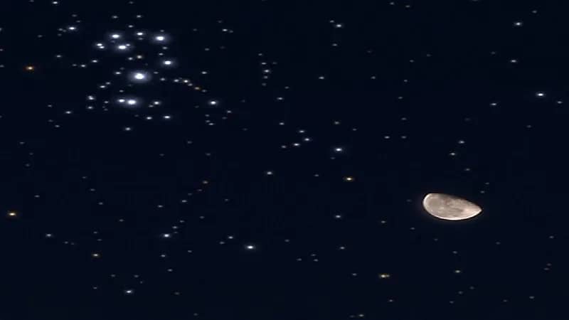 فلكية جدة: القمر الأحدب سيظهر الليلة