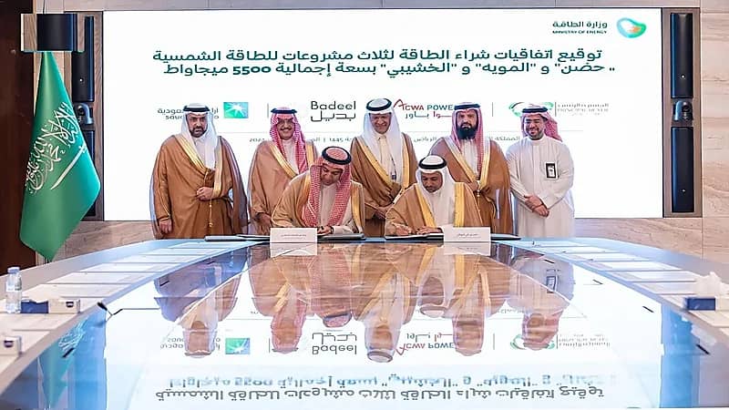 توقع اتفاقيات شراء طاقة لثلاثة مشروعات جديدة للطاقة الشمسية