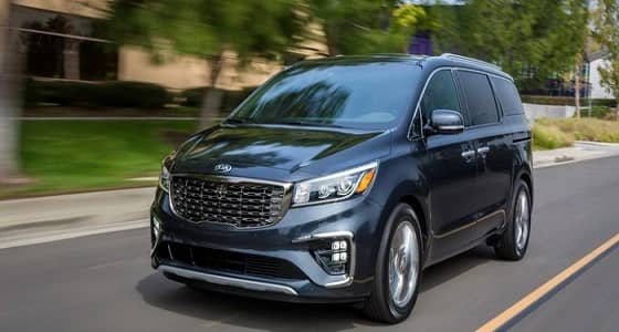 بالصور.. كيا سيدونا 2019  تتحدي " كرايسلر باسيفيكا  " بوجه جديد في نيويورك