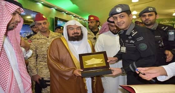 كلمة " السديس " خلال زيارته لجناح رئاسة الحرمين في الجنادرية 32