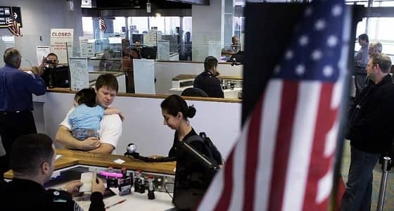 الإدارة الأمريكية تطالب المحكمة العليا بتنفيذ قرارات ترامب الأخيرة