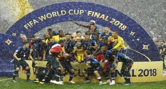 بالصور.. لحظات احتفال لاعبي فرنسا بالتتويج بكأس العالم