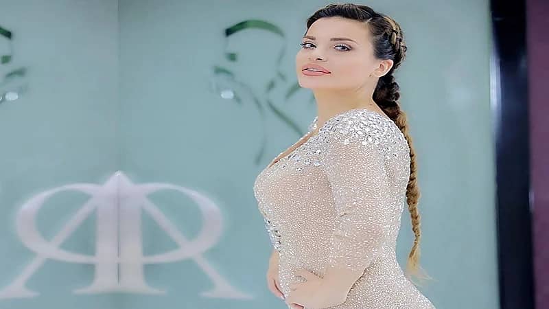 دومينيك: لا أحتاج لتجميل.. وزوجي لا يخونني رغم الإغراءات