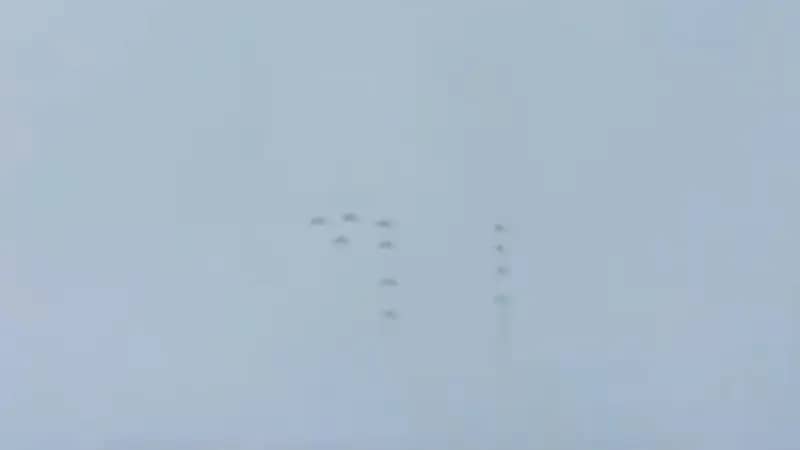 شاهد .. طائرات F15 تشكل رقم 91 في سماء الرياض