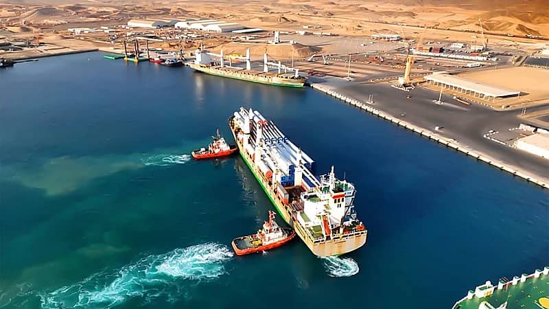 نيوم للهيدروجين الأخضر تتسلم الدفعة الأولى من توربينات الرياح