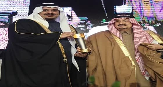 أمير منطقة الرياض يكرم نادي الهلال