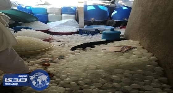 بالصور.. ضبط مصنع لتعبئة مياه زمزم مغشوشة في مكة