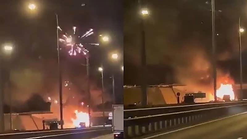 انفجار ألعاب نارية في السماء بعد حريق في شاحنة بموسكو .. فيديو