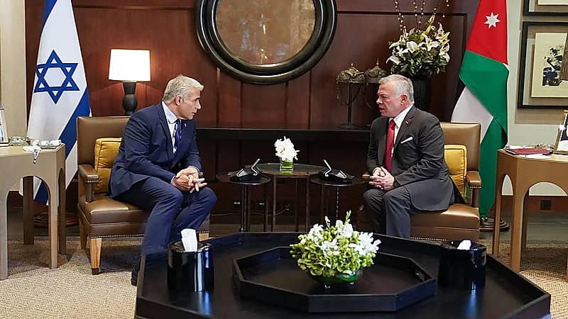 ملك الأردن لرئيس الوزراء الإسرائيلي: احترموا مقدسات القدس