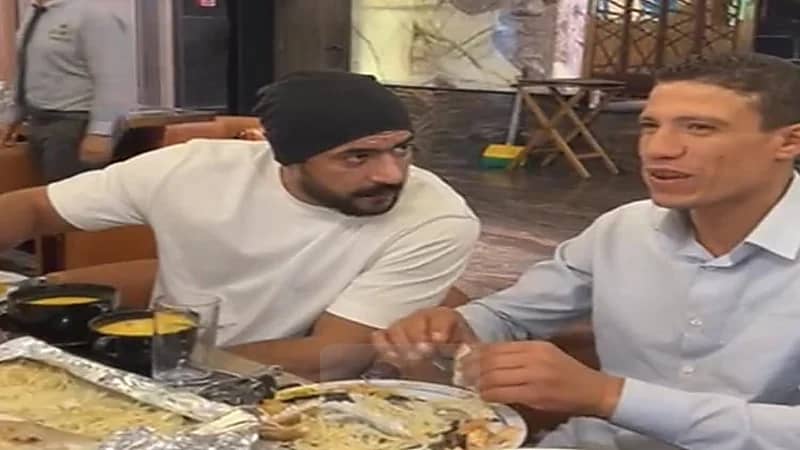 بالصور.. أحمد العوضي يفي بوعده لصاحب واقعة محل الكشري