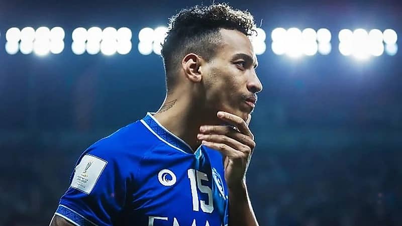 بيريرا: أريد العودة لأوروبا