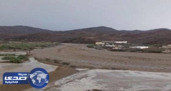 مدني مكة يغلق طريق الهدا جراء الأمطار الغزيرة على الطائف