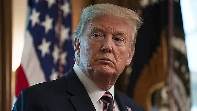 ترامب يلوح باتفاقات تجارية كبرى وسط تصاعد التوتر مع أوروبا